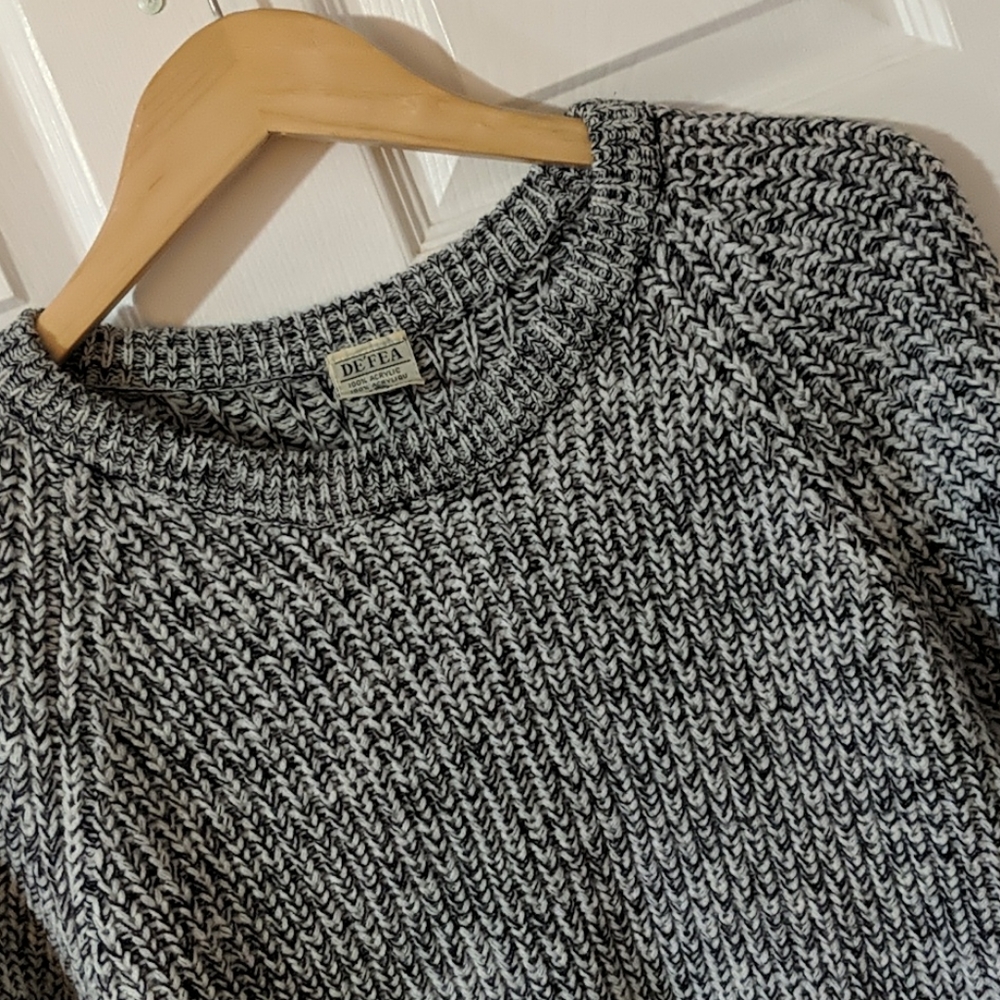 🌈3/$5 VINTAGE CHUNKY SWEATER - Picture 3 of 3